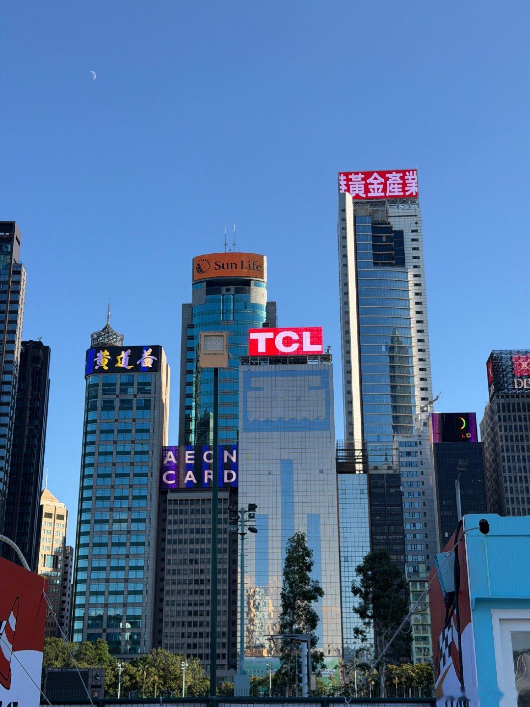 来香港看我鹏是怎么在AAGC 亚洲金卡纳锦标赛决赛激情绕桩的！！！！！🏎️

今天全靠老师帮忙狠狠出片！
#小鹏p7#  ​