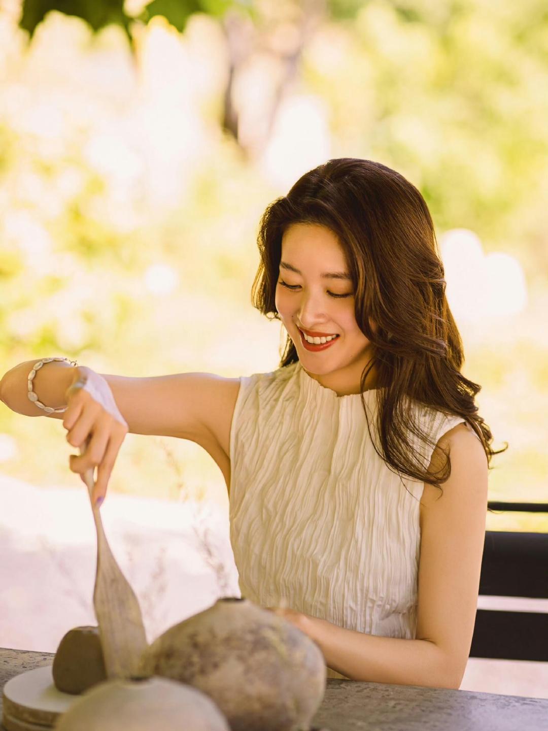 章泽天现在身上的温柔感好浓啊！奶茶妹妹 ​