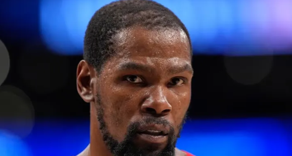NBA情报局4月27日讯  杜兰特的失联，已经不是伤病问题，而是火箭这...