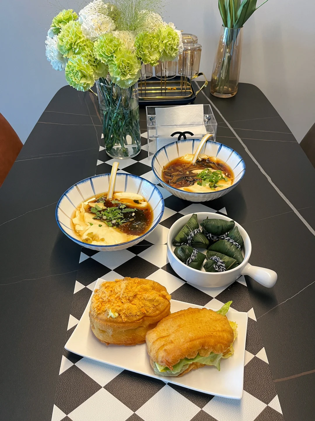 早餐油条豆腐脑～