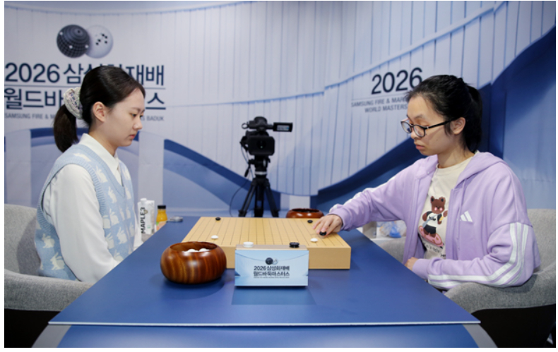 “三星杯”围棋正赛11月10日开战
   第31届三星杯世界围棋大师正赛将于2026年11月10日—11月20日，在韩国举行 。进入正赛的名单已经确定，中国队成最大的赢家。
            一、中国队
（1.种子选手） 廖元赫、丁浩、党毅飞、王星昊、杨楷文
（2.预选赛出线棋手）夏晨琨、范胤、时越、檀啸、谢科、辜 ​