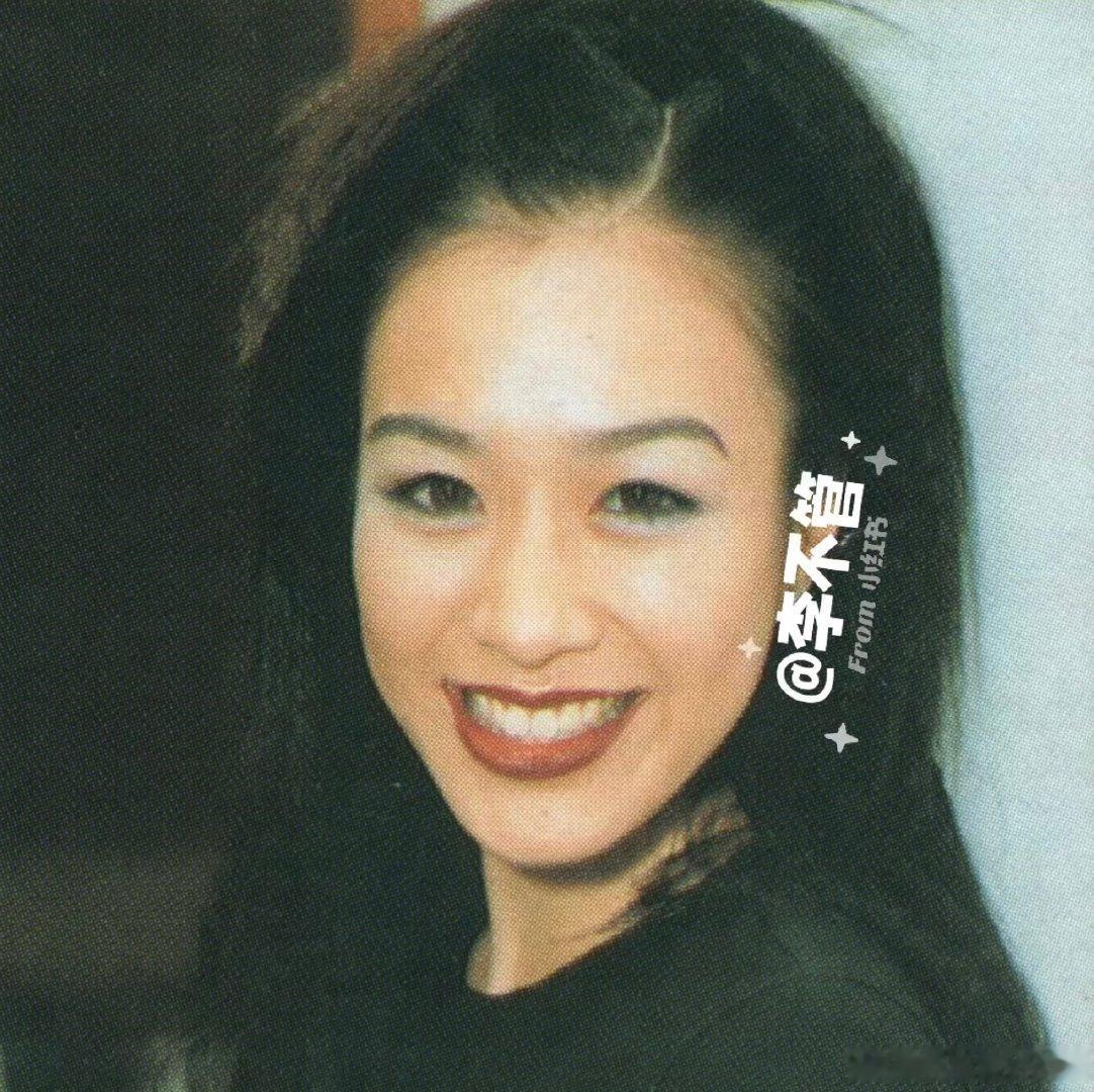 #钟丽缇[超话]# 
钟丽缇｜时髦 ​