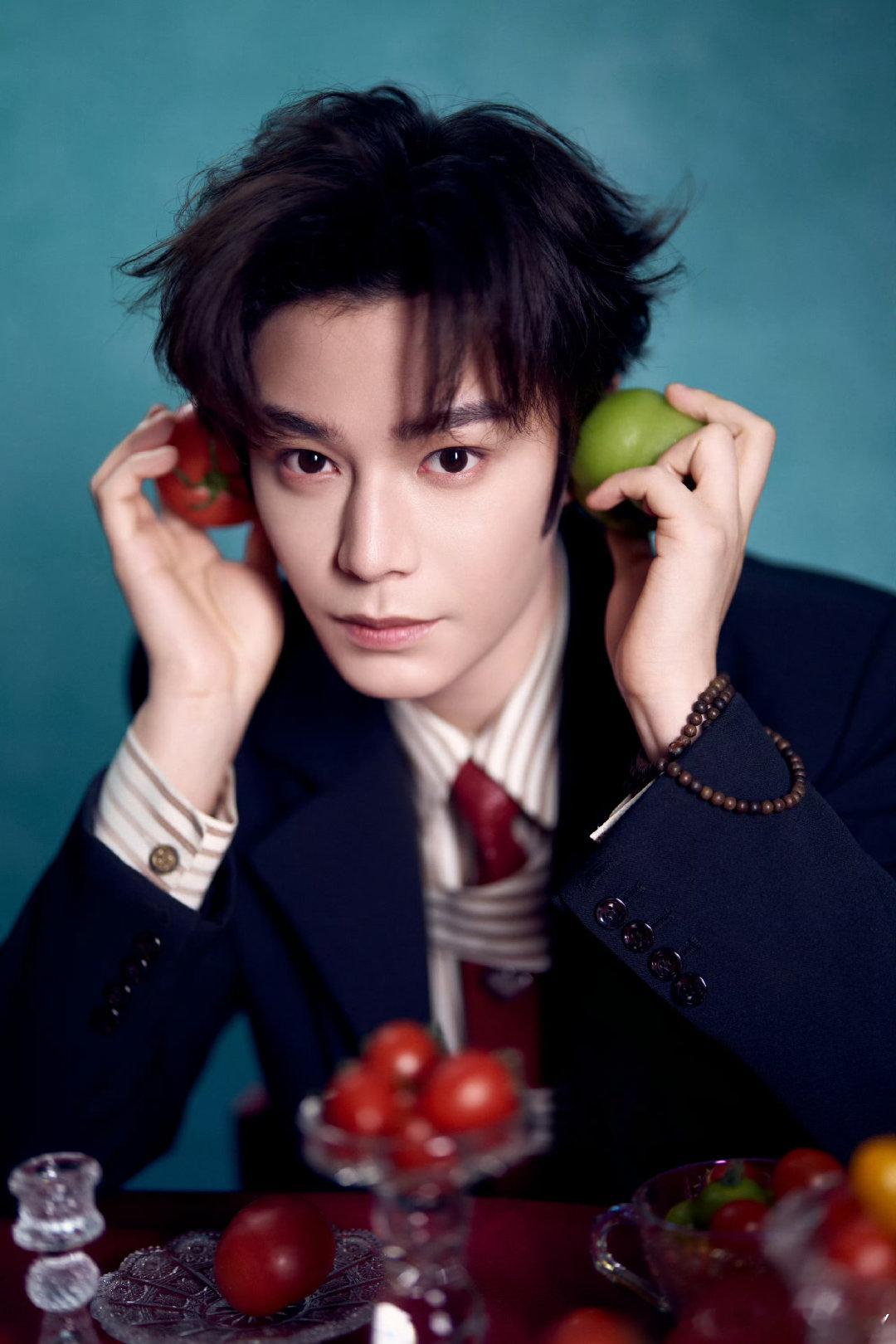 💚#丁禹兮卫韫# 💚#丁禹兮张海虾# 

你是年少的欢喜，我想把这句话反过来告诉你。

丁禹兮｜天才游戏｜山河枕丨南部档案丨花开锦绣丨陈伦｜卫韫丨张海侠丨张海虾丨赵凌

​