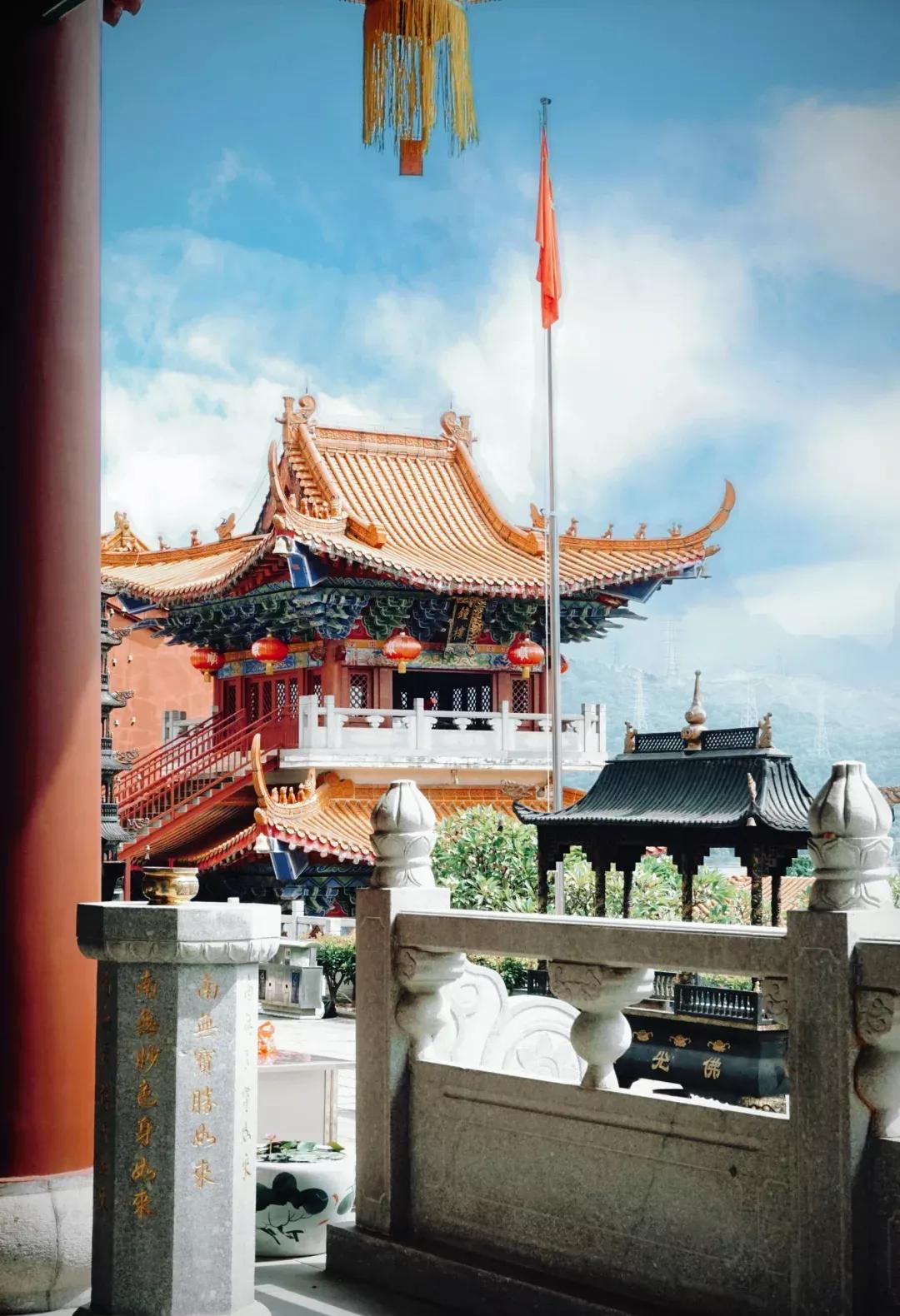 婚外情留下的伤痕，让许多夫妻陷入复杂的情感迷雾。 数据显示，出轨后选择...