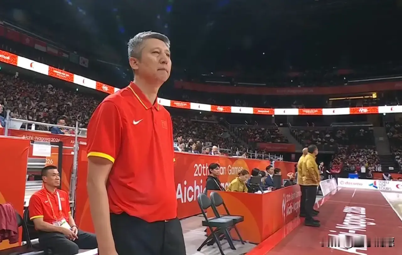 丢人！意难平！！
郭士强，该担责！
中国男篮负伊朗，无缘领奖台！
就在刚刚，亚运会，中国男篮以70:79负于伊朗，从而获得第四，无缘领奖台！
中国男篮继上一场大比分负于日本之后，本场比赛再次被伊朗全面压制。
中国男篮的精气神儿到哪里去了？
作为主帅的郭士强，应该担当不可推卸的责任。
作为球迷看的中国