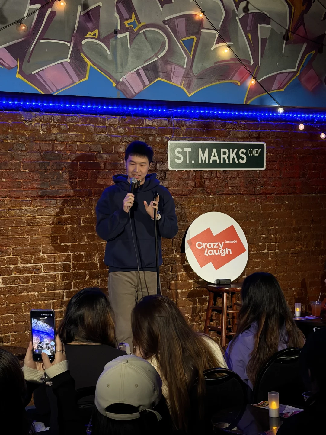 纽约拉疯开放麦看了，开盲盒大成功🎁