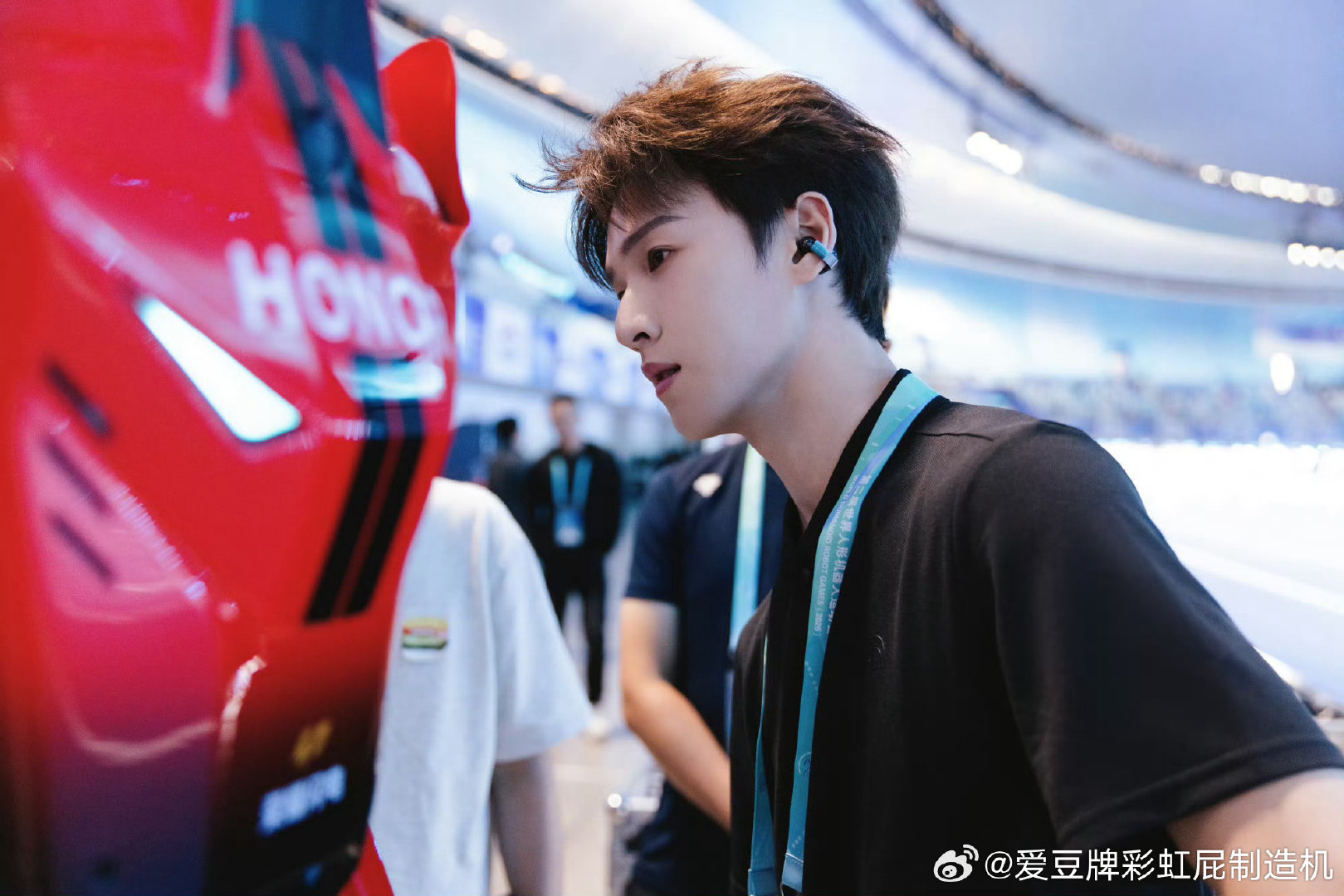 机器人运动会上的李昀锐 ​