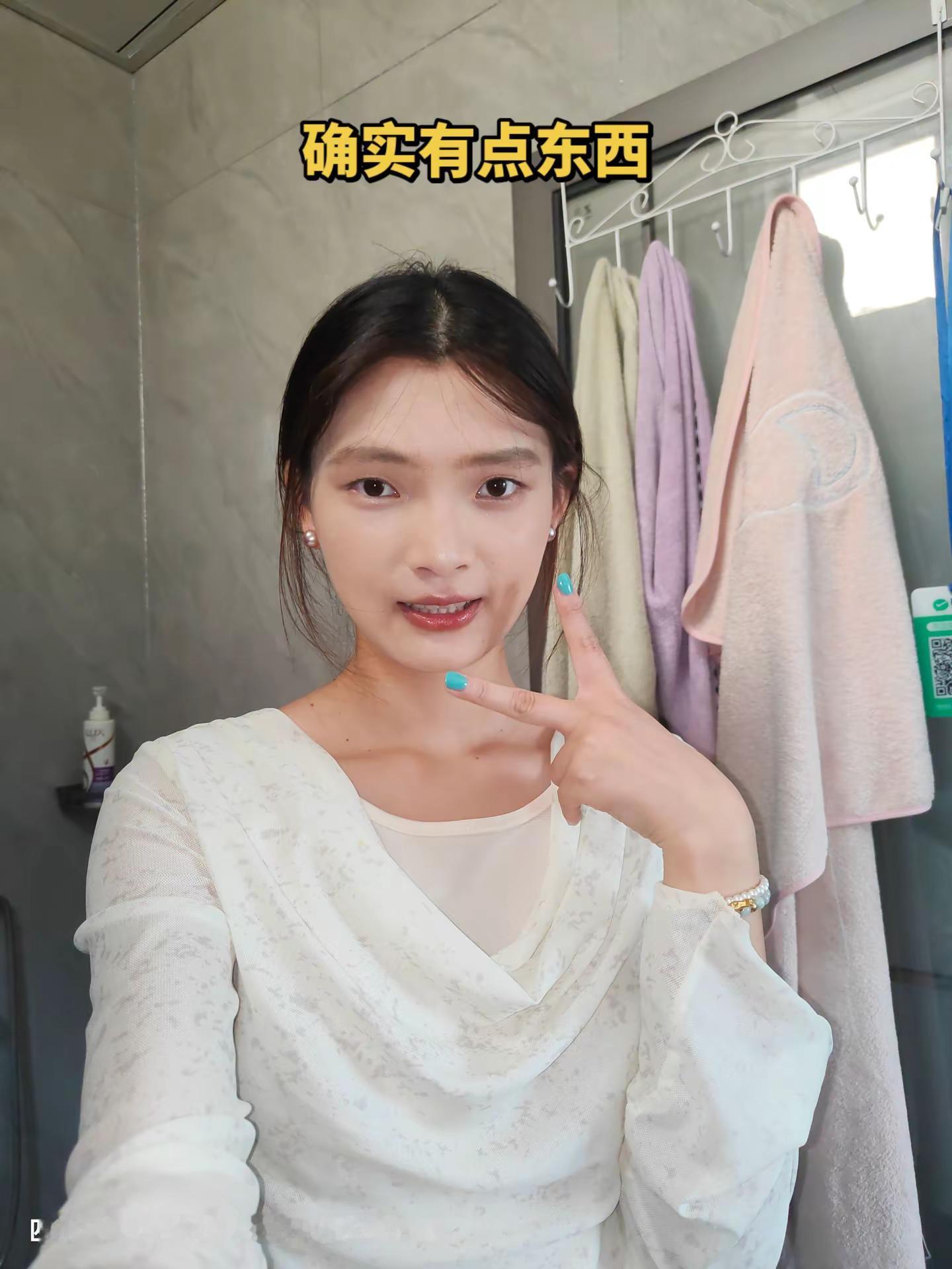 以前画的妆都很显老 第一次化妆像化了妆 姜乘澜太牛啦！姜乘澜