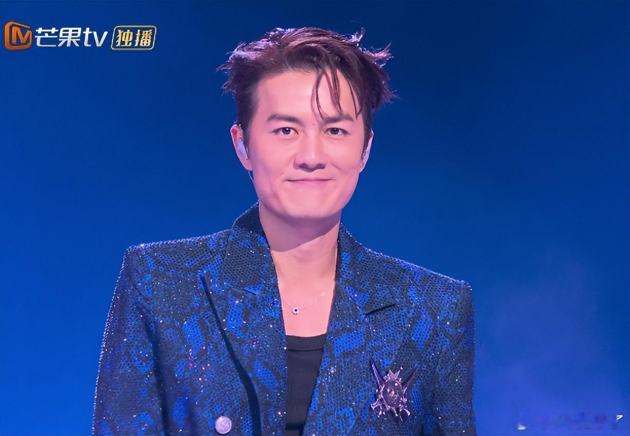 🥭晚会：李小冉美得不费力气，林依晨妆造垮，张月颠覆，曾沛慈引全场尖叫 ​