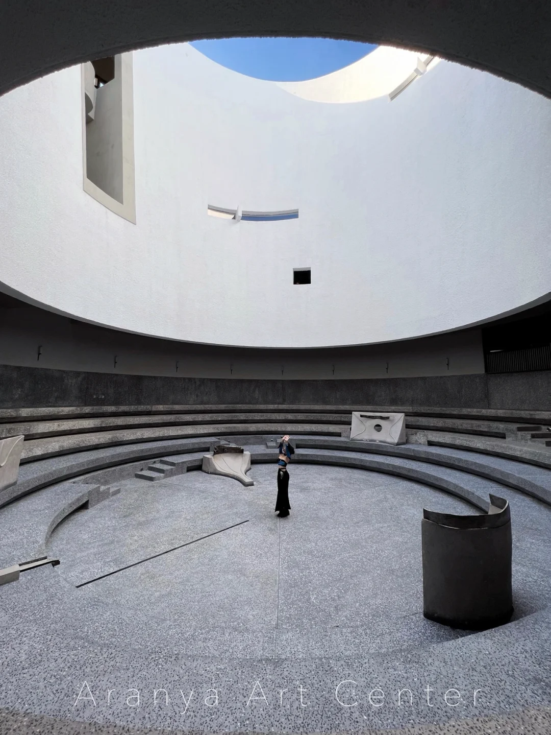 阿那亚旅游｜世界不止黑白—阿那亚艺术中心