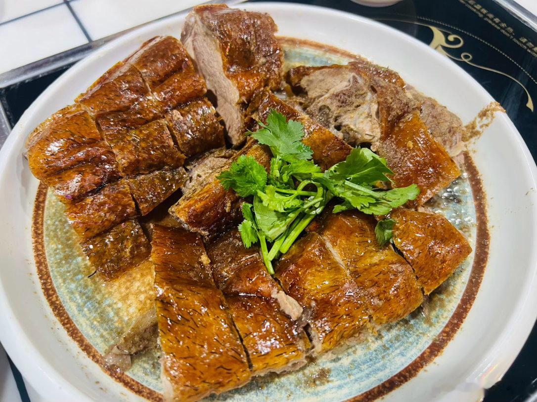 真正大排档风格美食，全自助主打就是一种随心所欲，每款菜都是抵食夹大件...