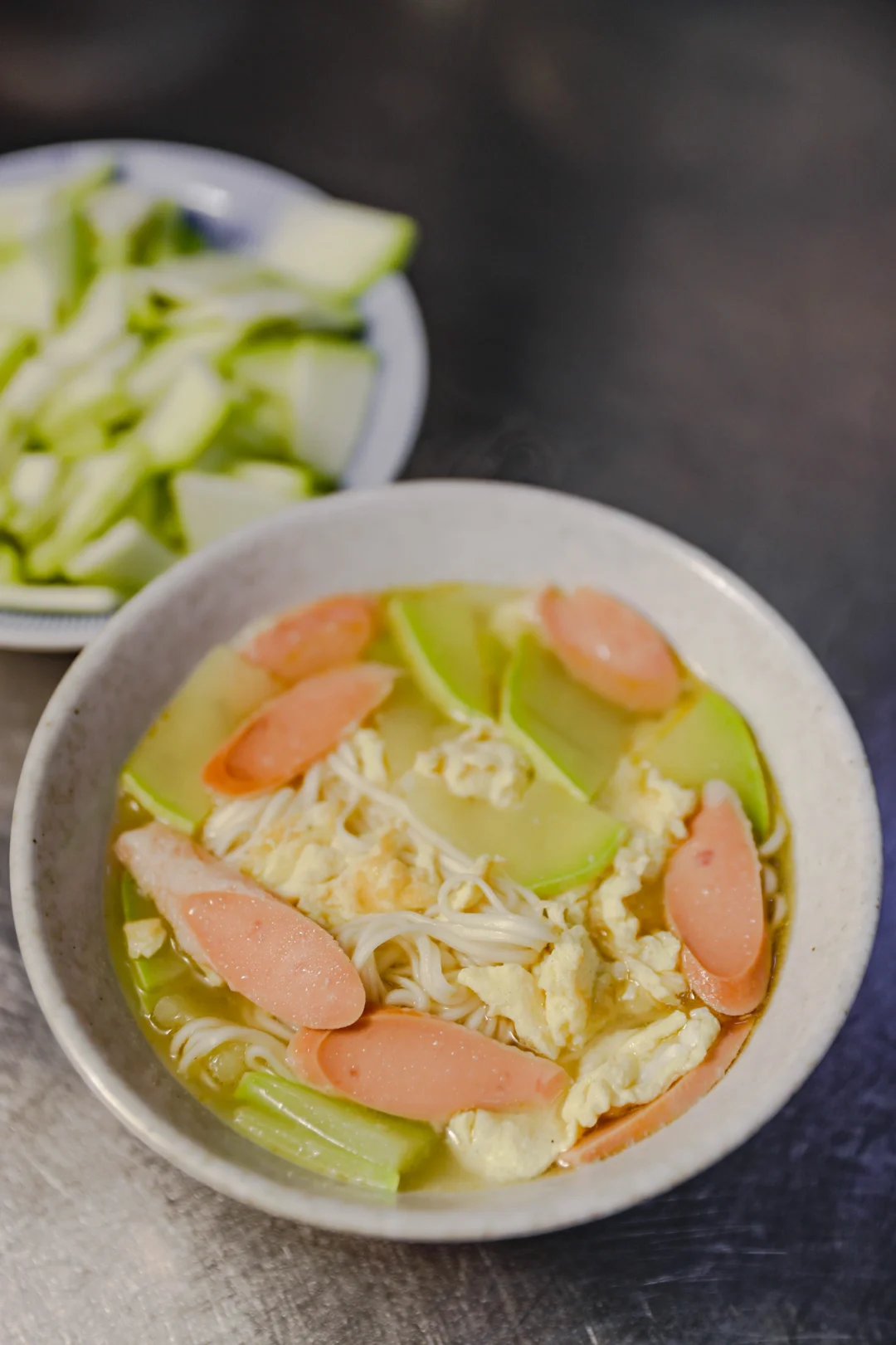 坚持做1000种面不重样（313）西葫芦鸡蛋汤面