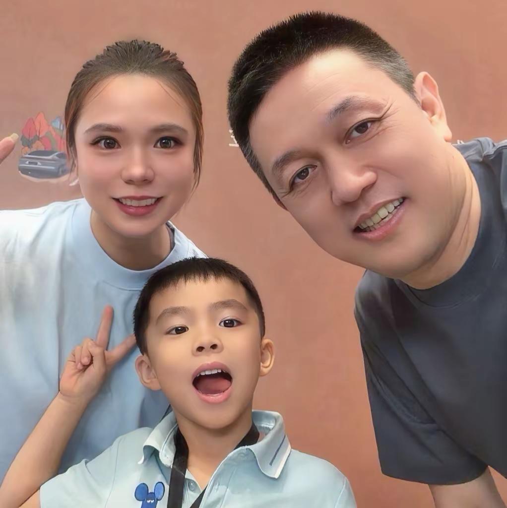 又见面了蔚来 乐道 萤火虫 新能源汽车