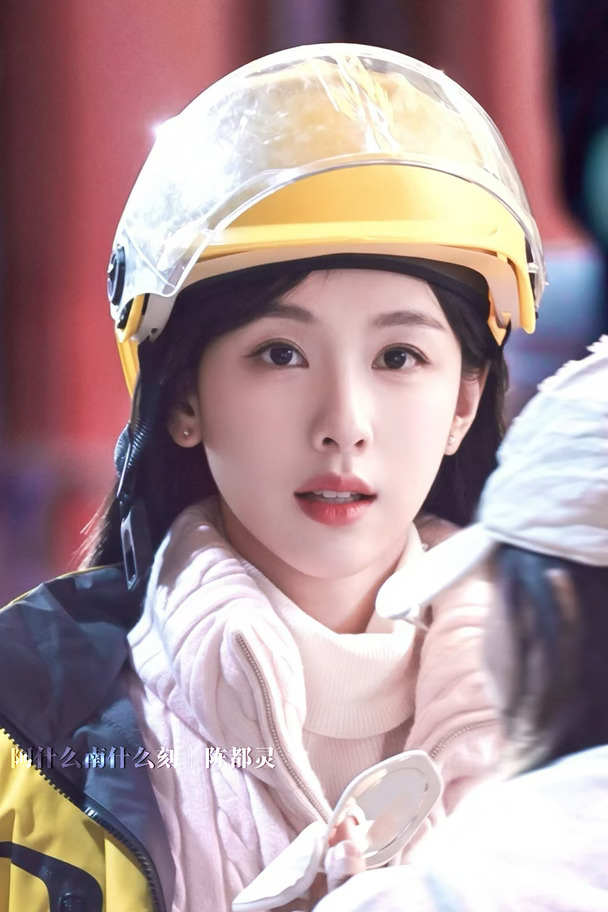 完全古早小白花 到底谁在说陈都灵不适合演偶像剧
#陈都灵 #冬风吹又生 #余九琪