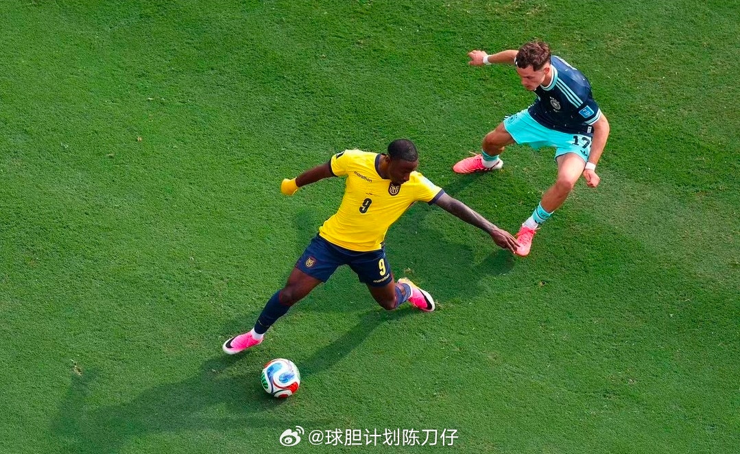 报复韩国！厄瓜多尔绝境2-1击败德国，时隔20年再度突围，韩国陷入绝境...
