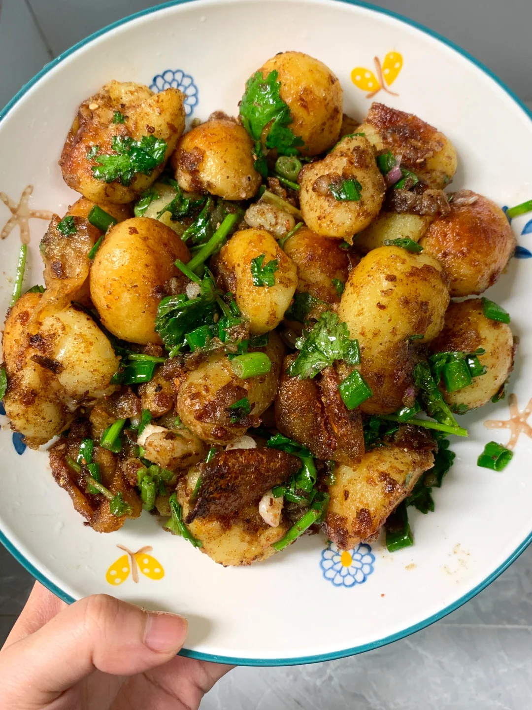 被这盘椒盐小土豆香迷糊了啊啊啊！！