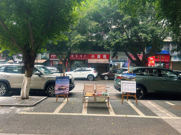 哈弗外拓巡展 高坝北方苑
长城大狗｜哈弗H6L
高坝北方苑巡展
10月新车定展巡游开启
不仅可以现场看车体验
还有精美小礼品可以领🎁
感兴趣别错过～欢迎大家前来品鉴
评论区打出你的地址，说不定下次就来家门口咯
#哈弗巡展#长城大狗 #建国汽车 #哈弗H6L