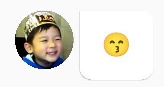 呃 我突然发现 这个表情跟小蓝孩好配 都是笑得眼睛眯咪的 ​​​
