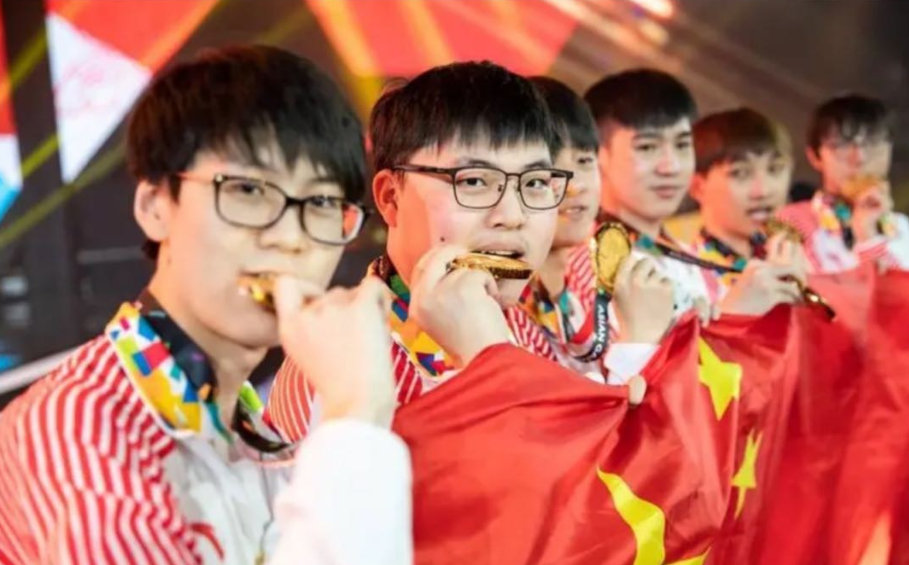 为什么2018年亚运会RNG全队只有Xiaohu落选，是实力不济还是？...