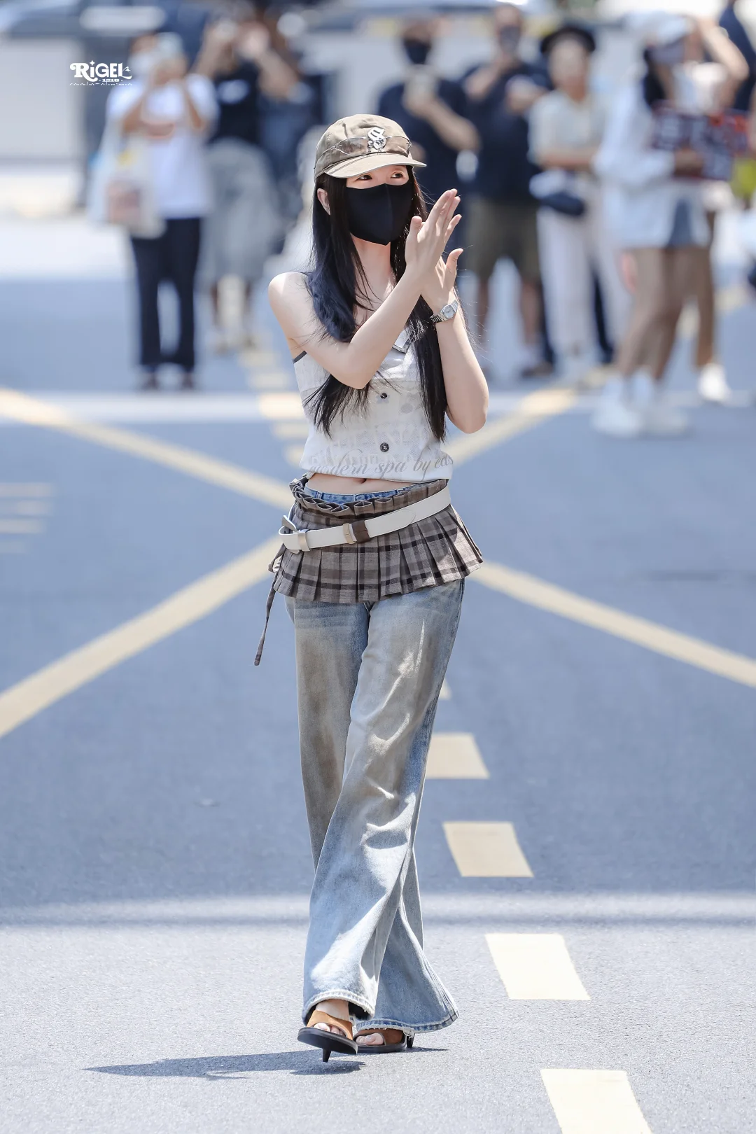 #虞书欣 #长生骨 #念相思 #何盼 #走路带风的女子 #时尚街拍