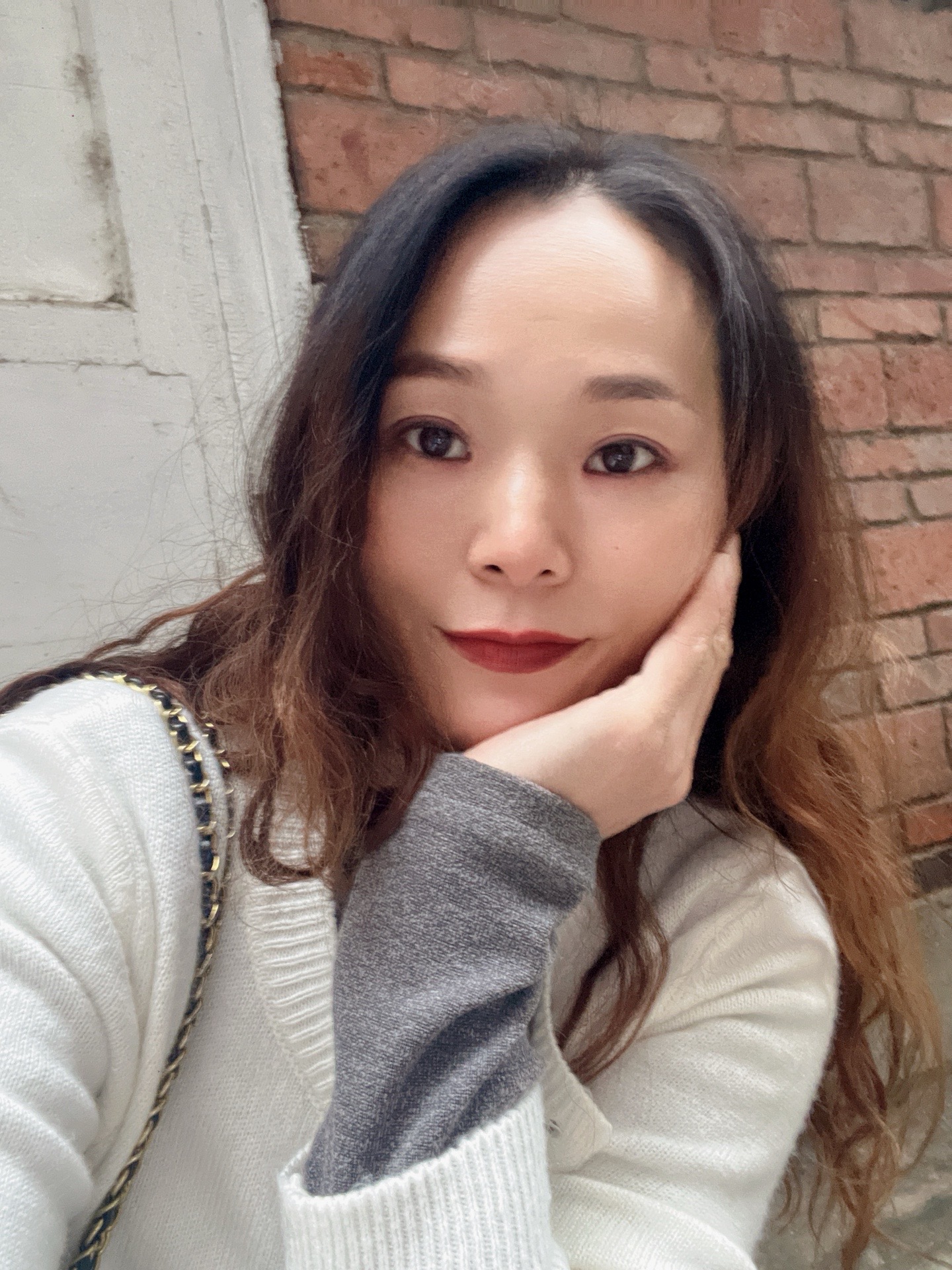 什么是情绪价值，情绪价值就是： 身边有一个有心有耐心的人。