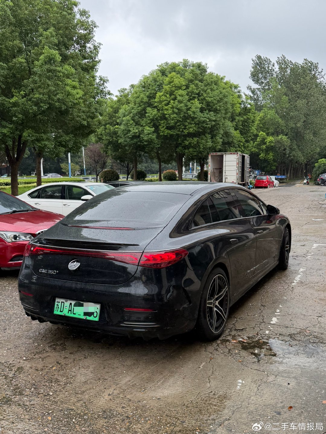 试了朋友的EQE，除了外观我要适应
其他方面真是很有功底…
尤其是后轮转向太特么爽了…
爱了，你说我卖这个能饿死嚒[捂嘴哭] ​