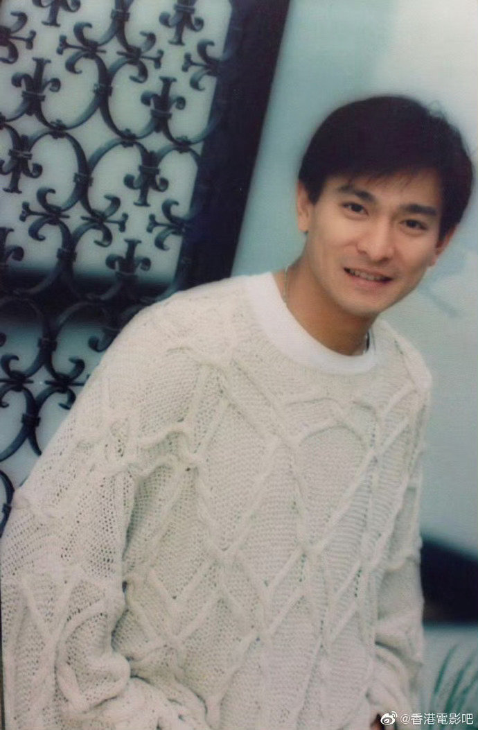 刘德华65岁生日快乐，爱你一万年！[蛋糕][心] ​