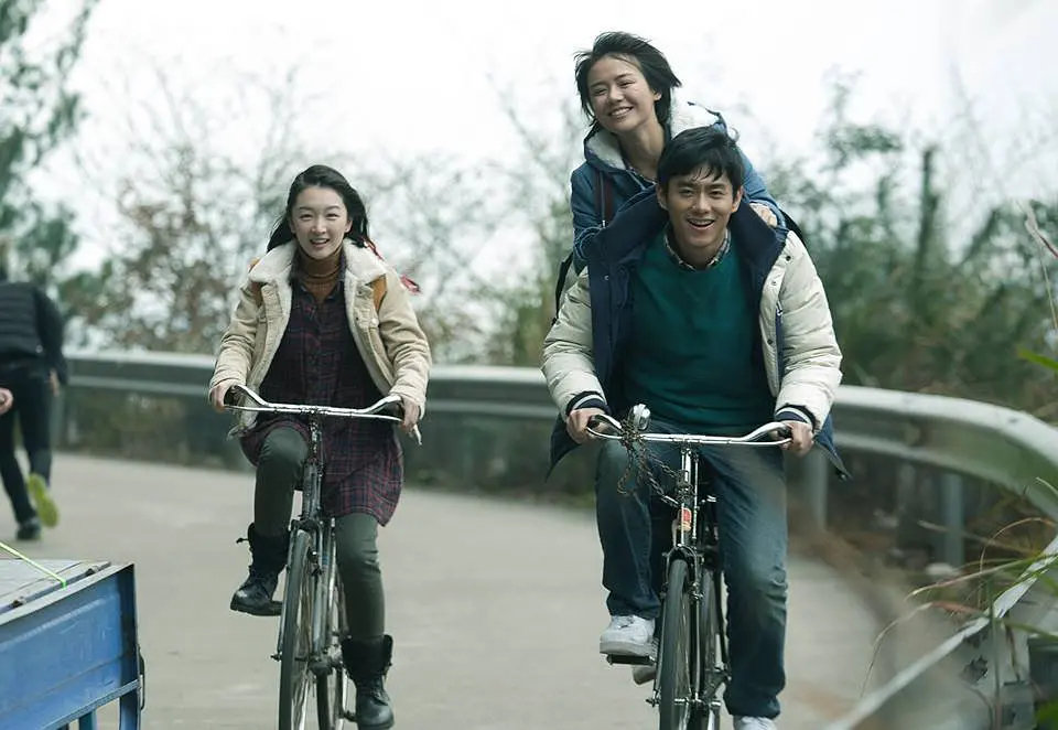 “安生，我恨过你，但我也只有你。”
——《七月与安生》

 今日，#电影七月与安生# 上映10周年。
#电影台词# ​