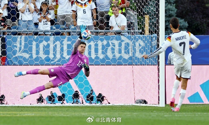 】，世界杯1/16决赛，德国迎战巴拉圭。  双方90分钟内战平，30分...