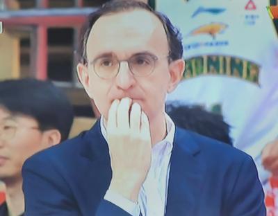 辽宁男篮季后赛备战阶段遭遇首发阵容搭配难题，主教练乌戈已提前启动季后赛...