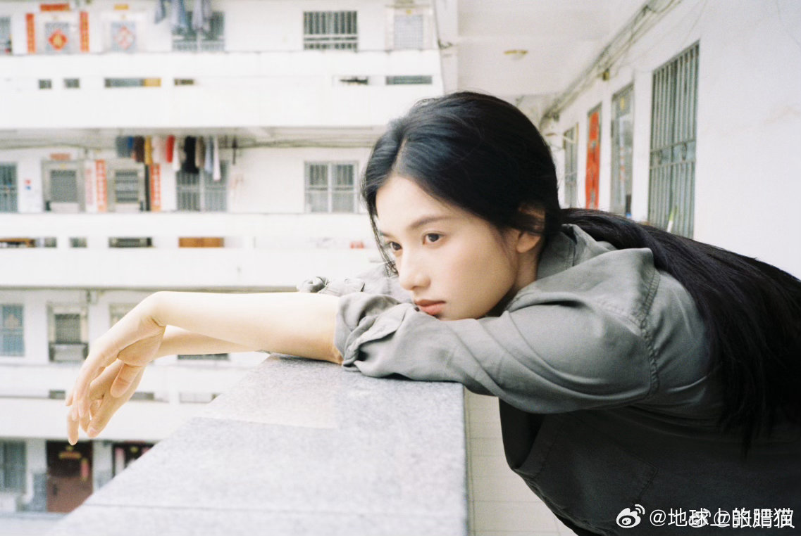 #张婧仪[超话]#  张婧仪#张婧仪##张婧仪代言比亚迪秦max# 还🍵1 ​