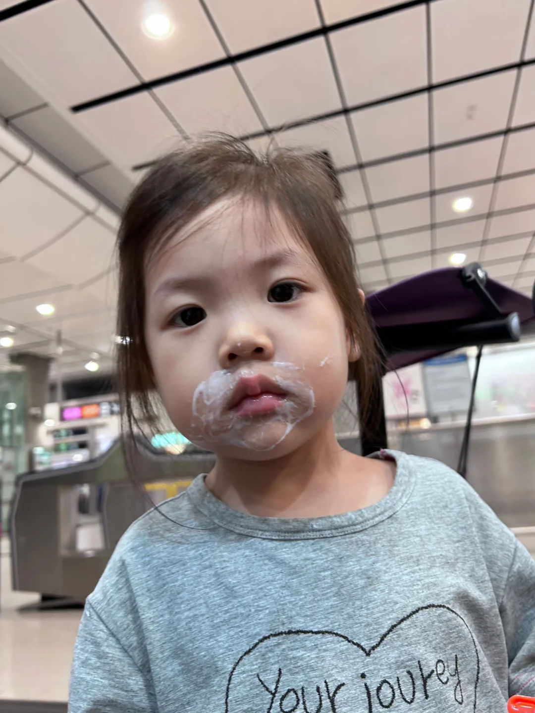 是爱吃冰淇淋的小可爱吗