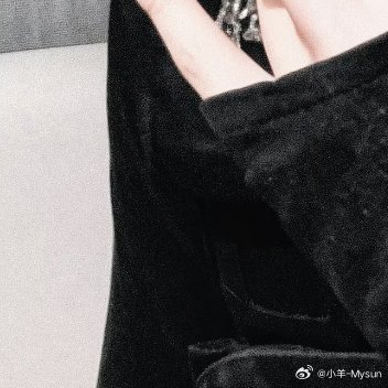 #阳光信用[超话]# 🌞#阳光信用# 

 每一处风景都是生命的驿站，用乐观的心看待万物，心则如山花般烂漫。 知足且坚定，温柔且上进。站在自己热爱的世界里，闪闪发亮。 要善良，要勇敢，要像星星一样努力发光！ 每一个孤独的时分，每一个冷眼鄙夷自己的时刻，每一个清晨与黎明，黄昏和傍晚，都要和自己 ​