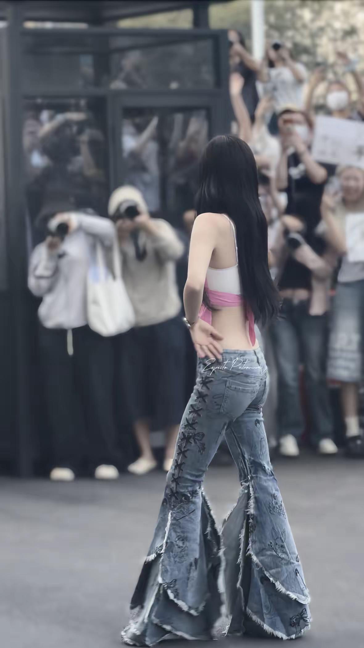 @虞书欣Esther
