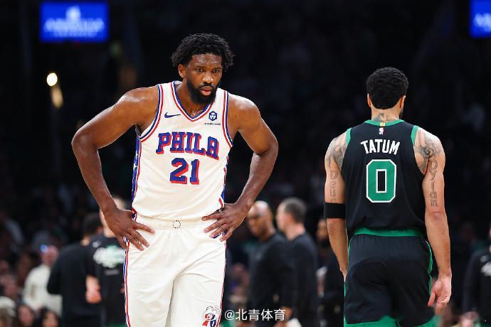 76人掀翻凯尔特人，大比分追至2-3！恩比德33分8助攻，马克西25+...