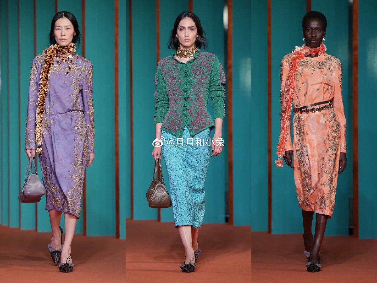 #刘雯纽约时装周开场#Tory Burch 大秀，刘雯直接拿下开场还兼任领闭，一场秀最重要的两个位置都交给她。一出场气场稳稳拿捏，台步舒展又有力量。38 岁还能站在国际秀场 C 位，打破模特吃青春饭的偏见，厉害了，大表姐。[good][good] ​