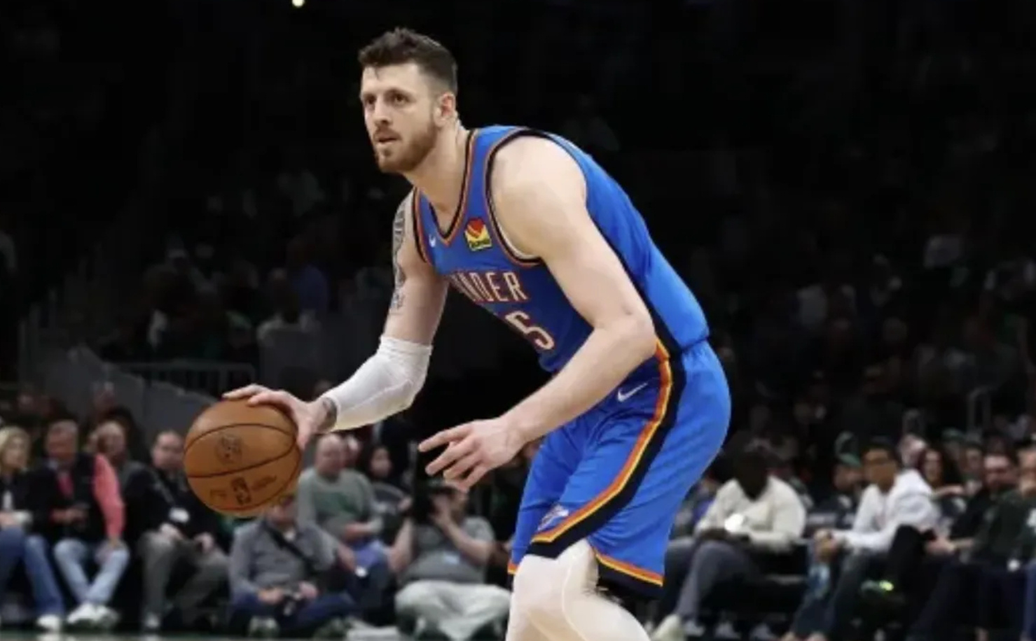 哈滕：无论戴格诺特需要我做什么，我都随时准备去做   今天NBA季后赛...