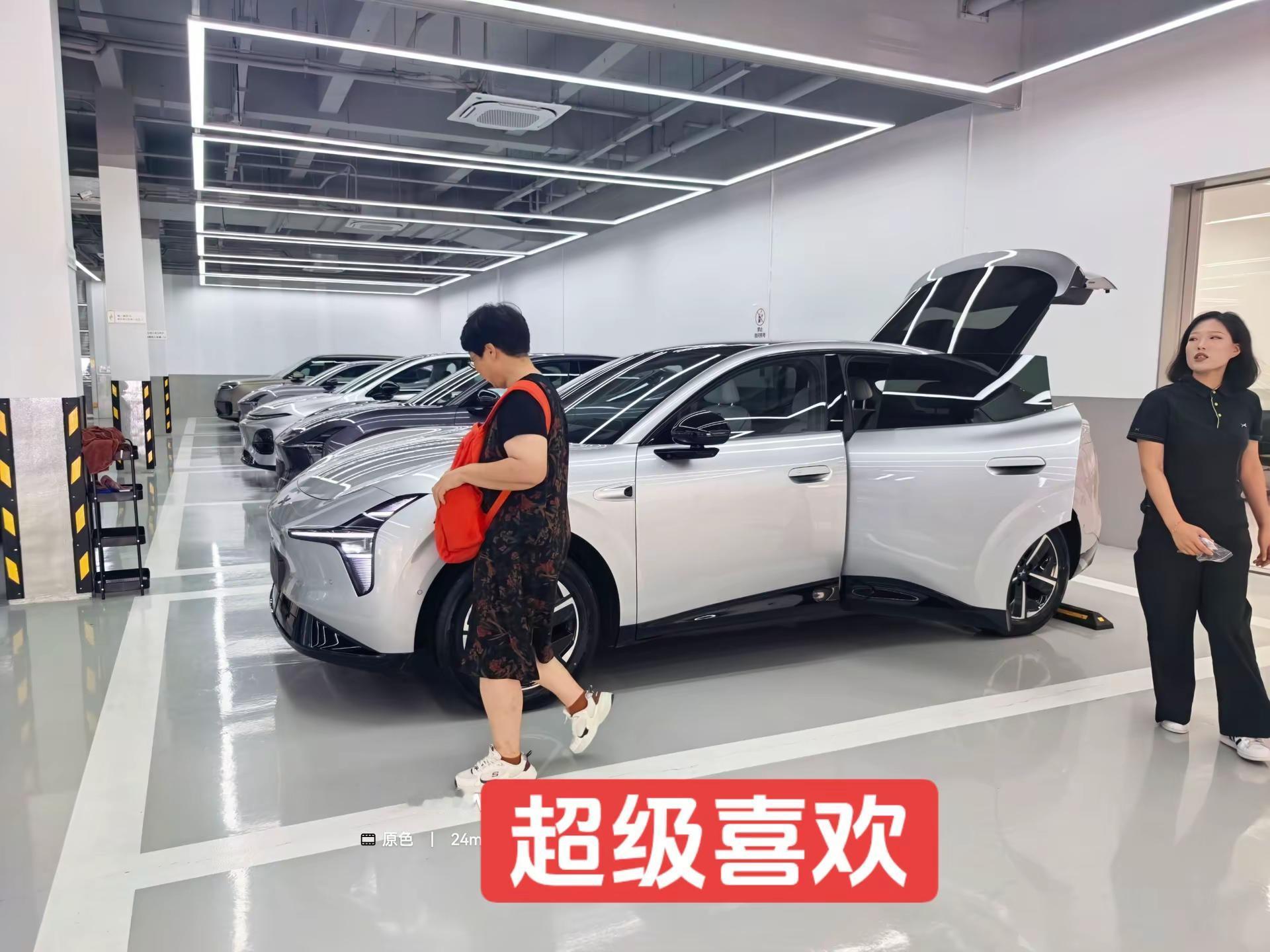 小鹏汽车，7.26.发布会订车，42天的等待，终于提车了！小鹏 MONA L03超级增程版，满油满电续航1330公里。