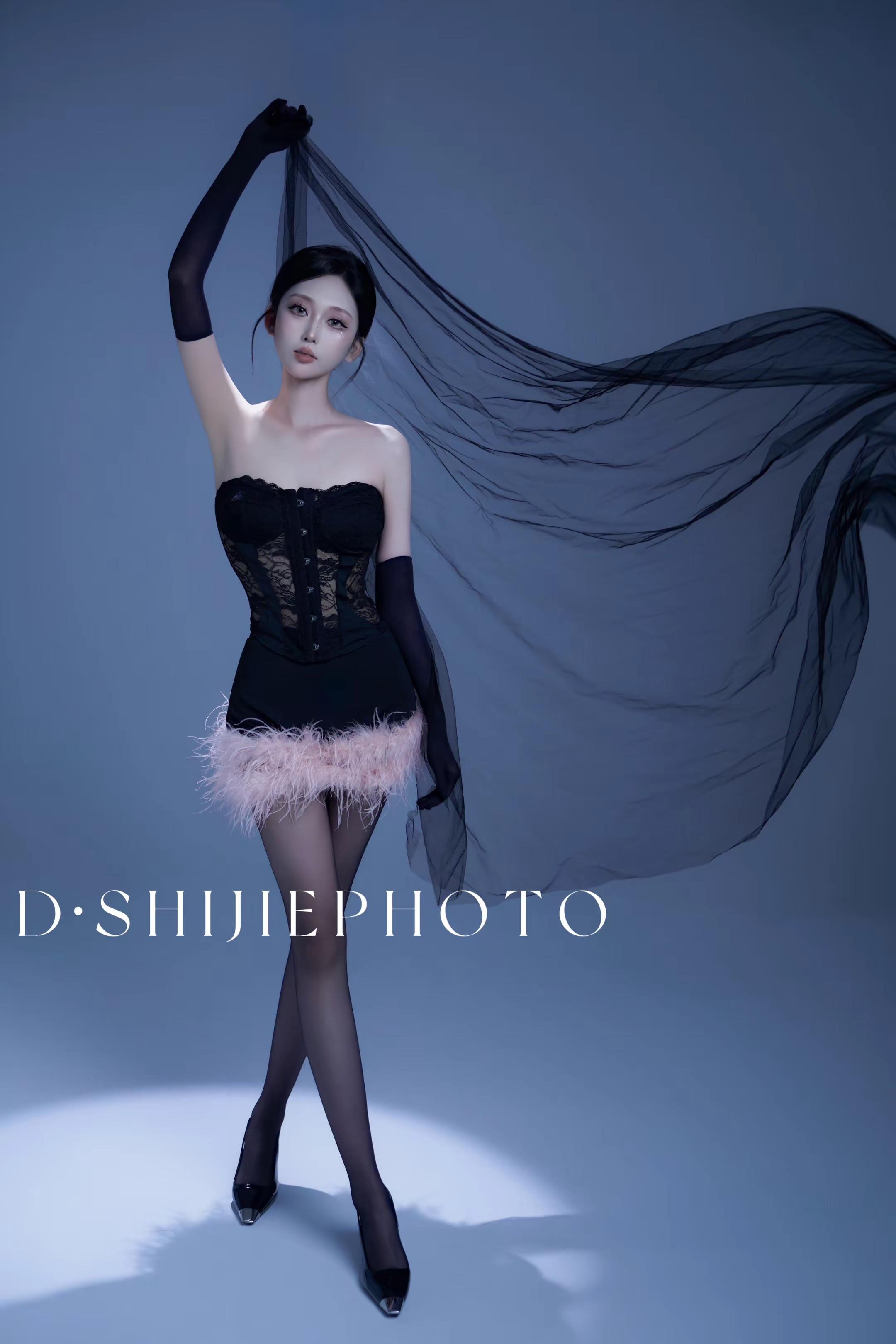 御姐风真的鲨疯我‼️高冷御姐风✨。杂志大片写真💄俗无法定义我超A气场...