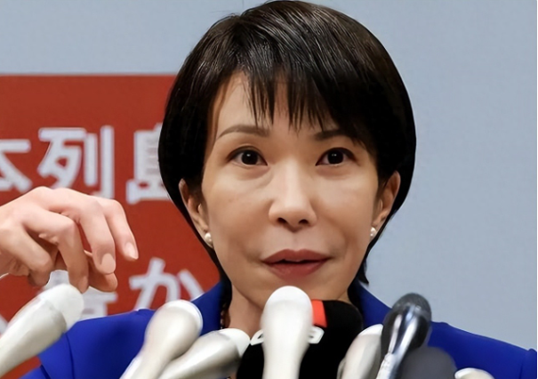 打蛇打七寸！中方全面断供启动后，日本多个产业陷入停滞，高市早苗慌了神。
 
2026年开年之后，中国针对日本接连出台的两用物项出口管制措施，正在一步步显现出真实的冲击力。很多人一开始只把这当成普通的外交反制，觉得无非是象征性的动作，不会真的伤到日本经济的筋骨。可几个月过去，真实的行业现状摆出来，才发