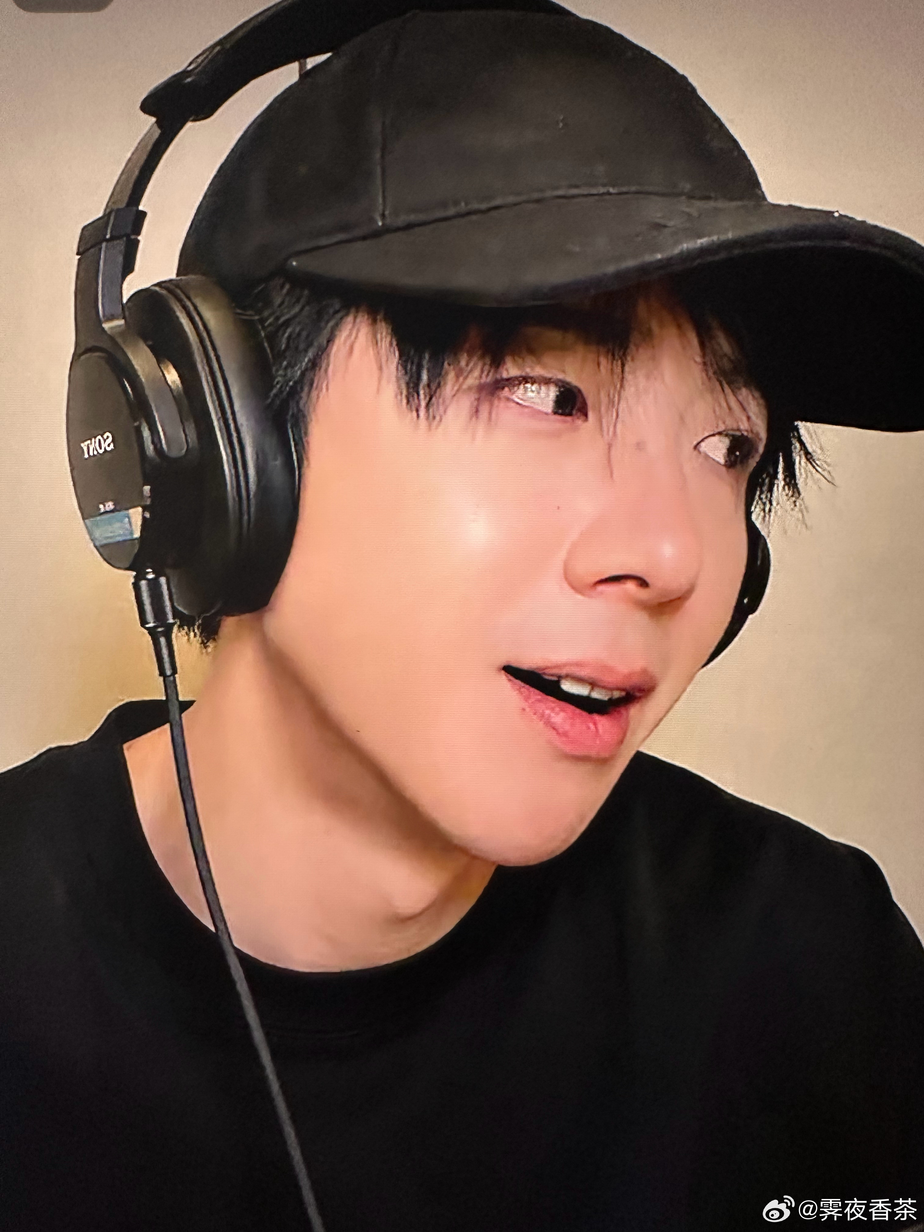 #刘宇宁的胆子真是肥嘟嘟的#｜#刘宇宁直播#| #摩登兄弟[超话]#

今天也是为摩登兄弟刘宇宁疯狂的一天，他真的太棒了！如果用一个词形容刘宇宁，你会选什么？我选“宝藏”。

@摩登兄弟刘宇宁 

💛 
🧡
❤️

刘宇宁铁证|刘宇宁高原|
 ​