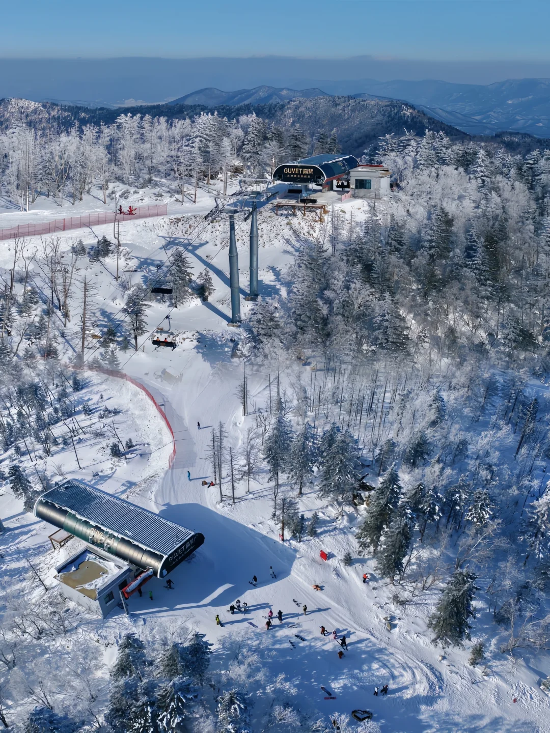 北大湖滑雪+温泉一站式躺平🎿房券速囤