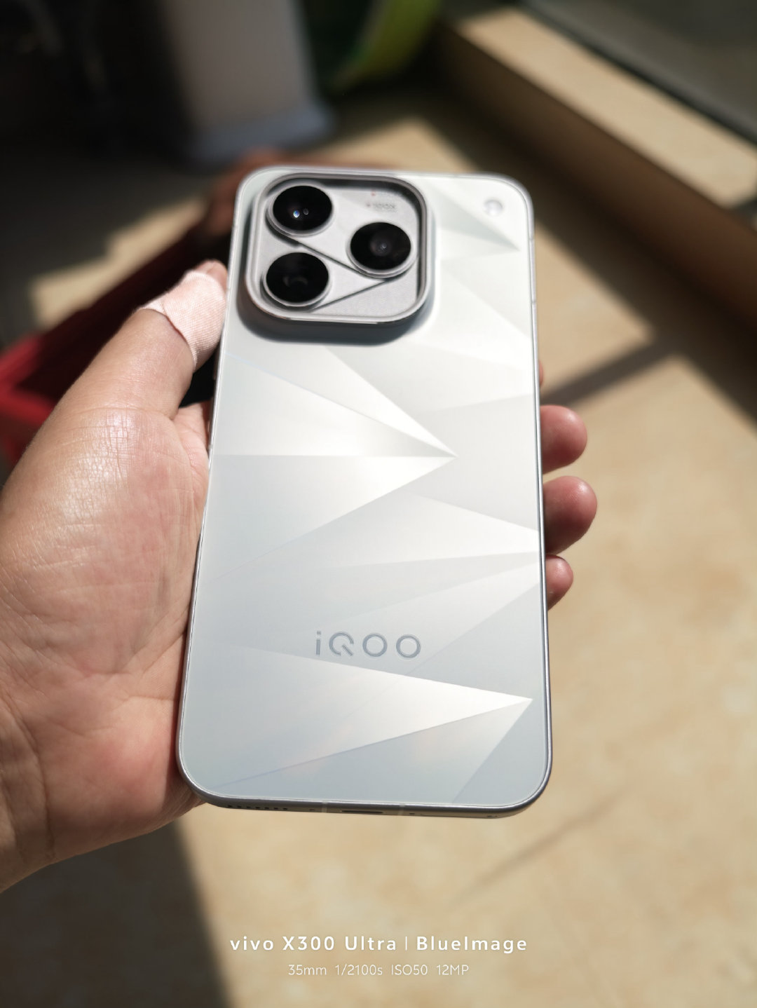 iQOO16这个后盖整的确实好看！ ​
