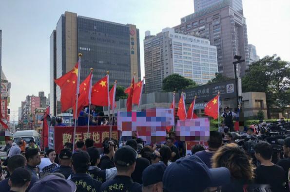台湾岛内期盼统一的民众越来越多，统一呼声日渐高涨。广大同胞心系家国团...