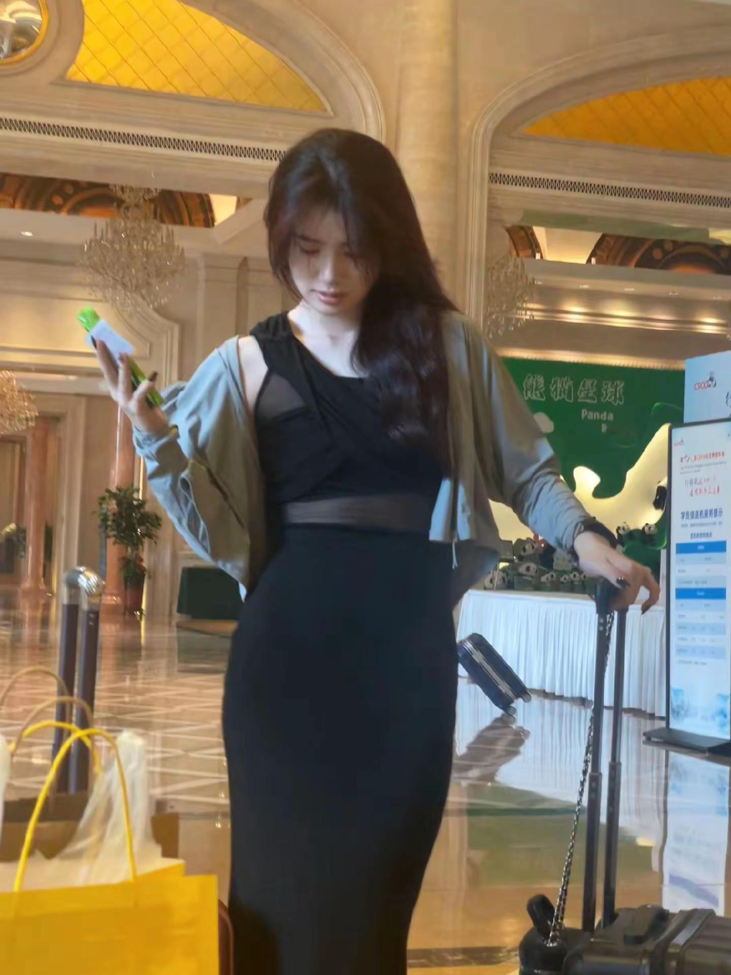 陈年老照片用一下。