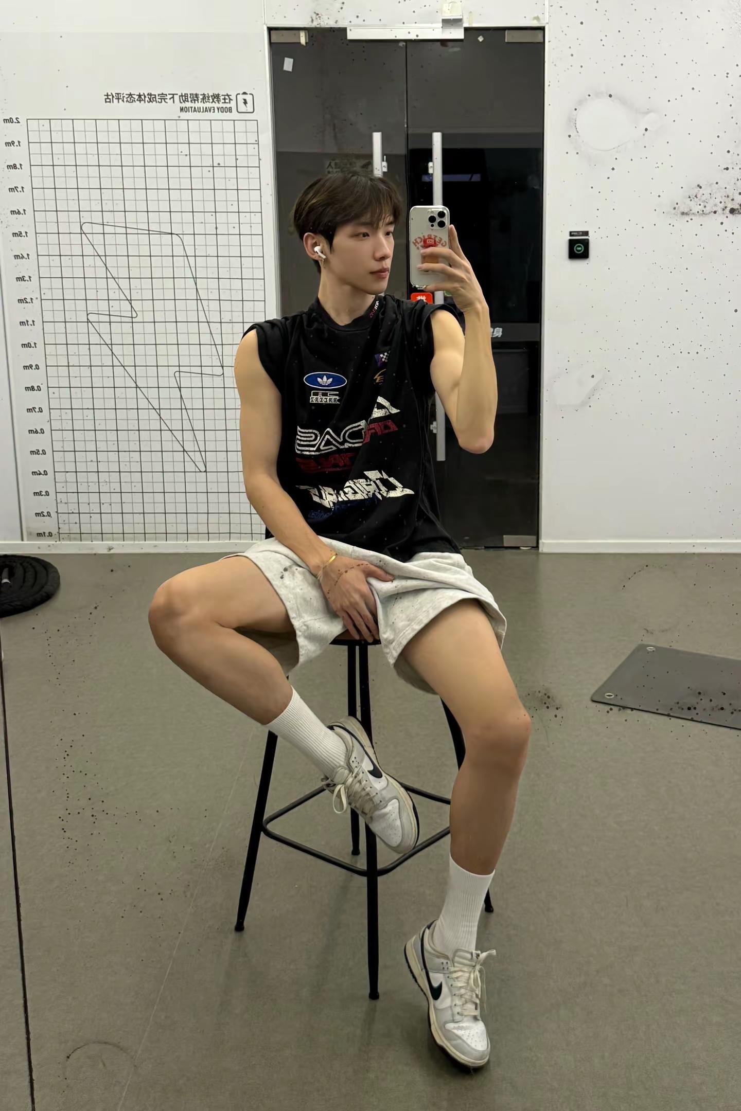 不是不想谈恋爱，是怕付出真心后，又被辜负，成年人的感情，太脆弱了。