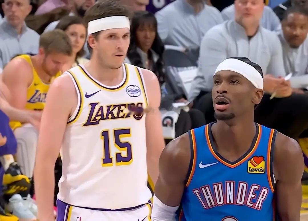 NBA季后赛西部半决赛，湖人坐镇主场迎战雷霆。0-2落后的湖人来到悬崖...