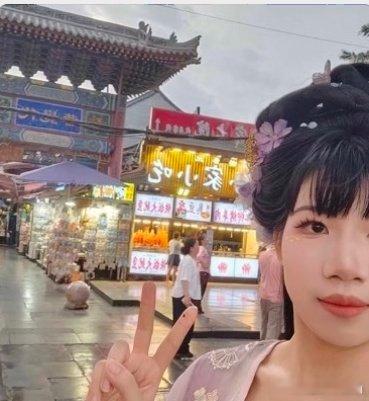 年龄（几几年）：03身高（cm）：160体重：101城市：广州越秀区学...