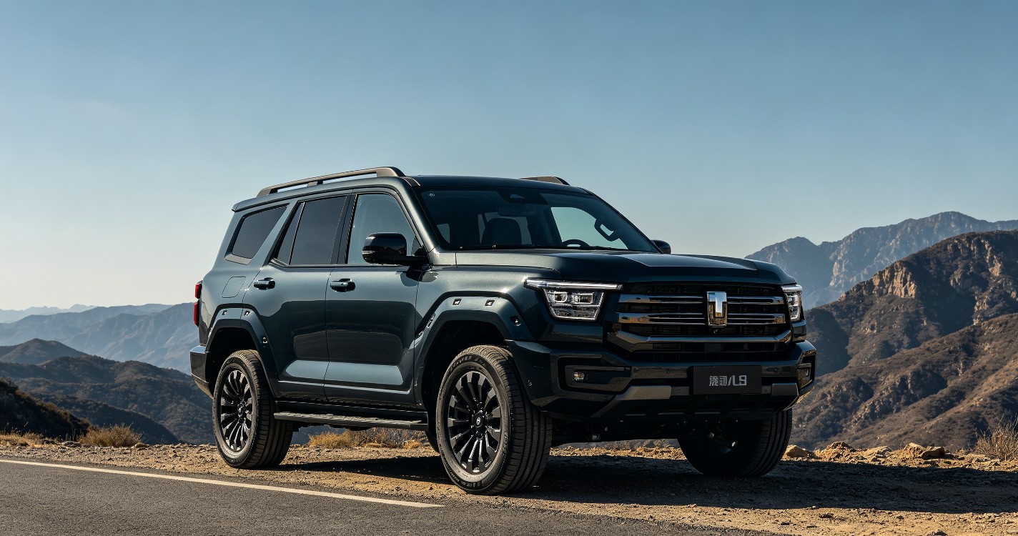 神行者8能不能买？30万级最“颠覆认知”的SUV，优缺点一次性说透