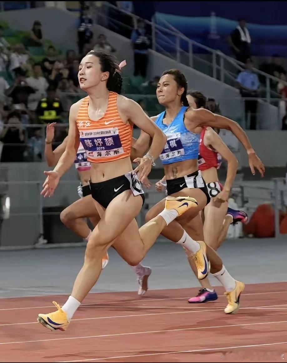 陈妤颉破亚洲U20百米纪录，同一天谢震业10秒10夺冠，中国田径新老...